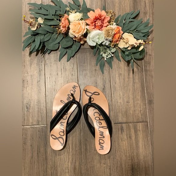 5/$25 Sam Edelman Sandals - Picture 1 of 6